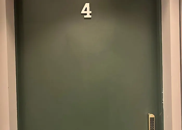 North Shore 10 * Бильбао